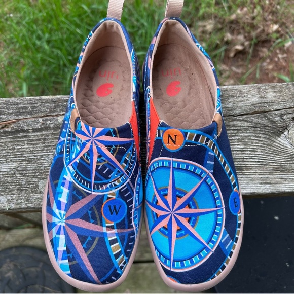 UIN Slip-On Canvas Shoes Men’s Size 8 Women’s 9.5 Compass Design Toledo Map Sole - Picture 4 of 17